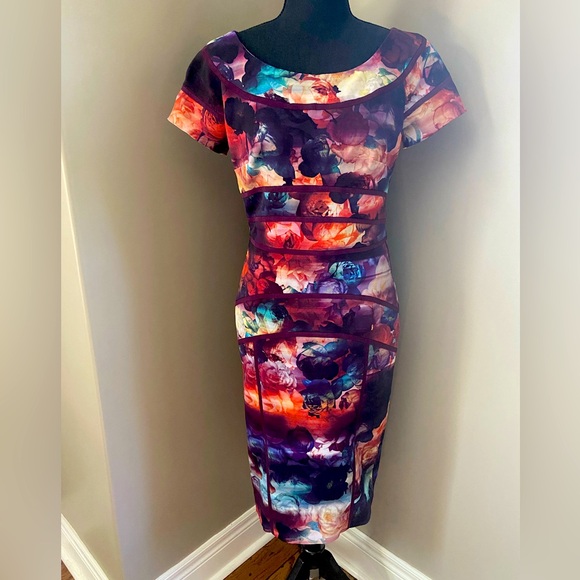 🌸 Discover Elegance with a Nearly New Nicole Miller Floral Print Dress! 🌸 - Picture 1 of 5
